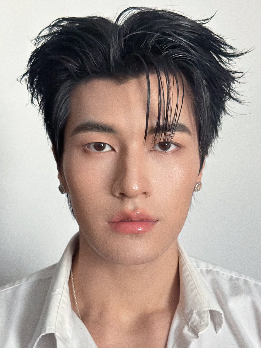 Thanatop.makeupb tweet media