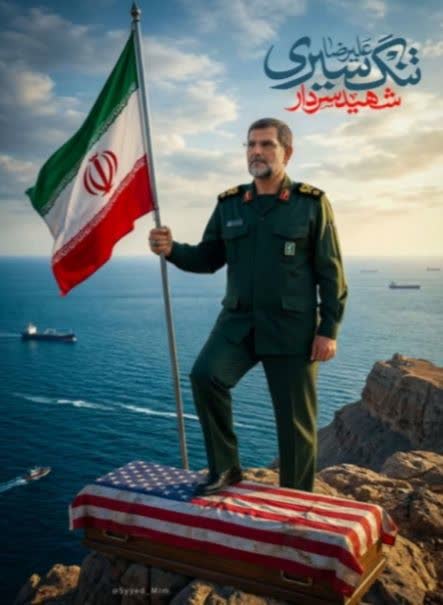 آنچه در تشییع سردار تنگسیری دیده شد، فقط جمعیت نبود؛ یک هم‌صدایی بود، هم‌صدایی مردمی که هر کدام با یک نگاه و یک بغض، به یک حقیقت مشترک رسیده بودند: بعضی نام‌ها را نمی‌شود دفن کرد، چون در حافظه یک سرزمین حک شده‌اند.
#سردار_تنگسیر
#فرزند_دلیر_تنگستان