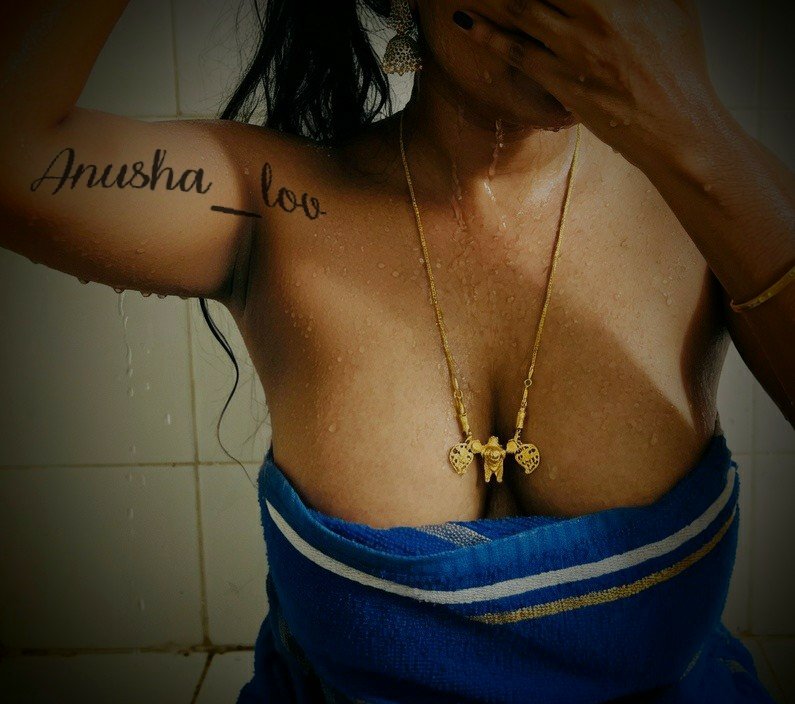 Wish I have swimming pool at home and be in the water whole day.. bloody hot 🥵 

How you guys coping up with this heat ..