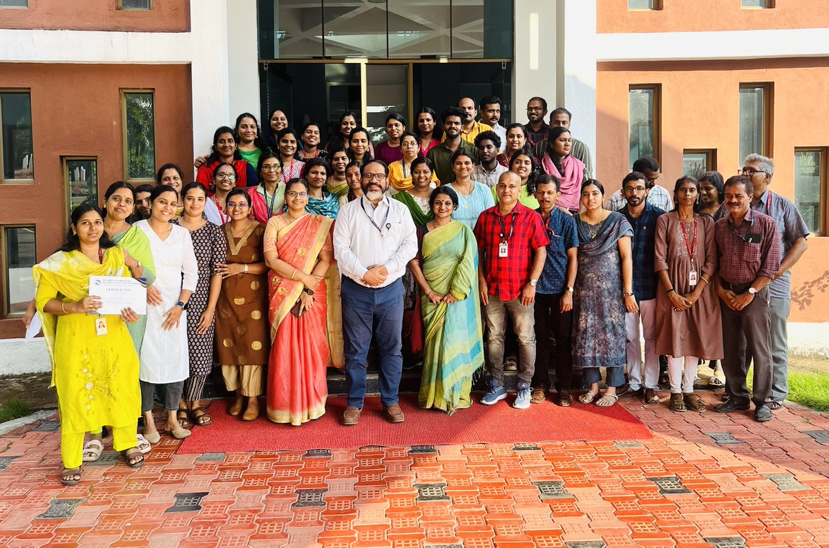 IIST_Trivandrum's tweet image. 𝐄𝐧𝐠𝐥𝐢𝐬𝐡 𝐂𝐨𝐦𝐦𝐮𝐧𝐢𝐜𝐚𝐭𝐢𝐨𝐧 𝐚𝐭 𝐖𝐨𝐫𝐤𝐩𝐥𝐚𝐜𝐞

The program on “English Communication at Workplace” was conducted on 25 March 2026 under the aegis of the Internal Quality Assurance Cell (IQAC), IIST. 

#IIST #IQAC #englishcommunication
