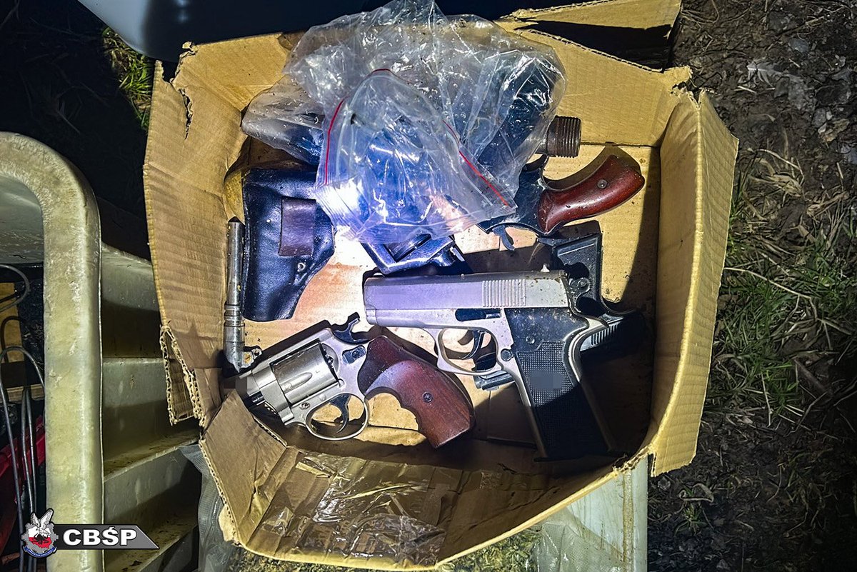 Centralne Biuro Śledcze Policji tweet media