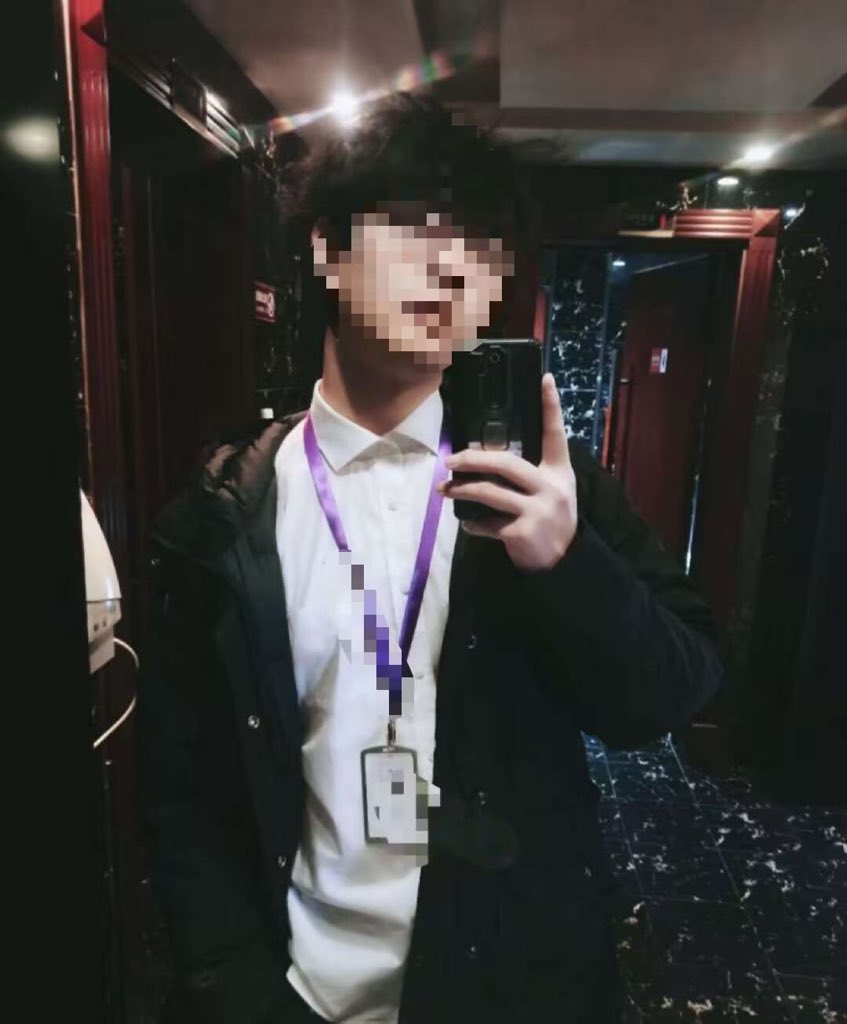 天津字母墙 tweet media