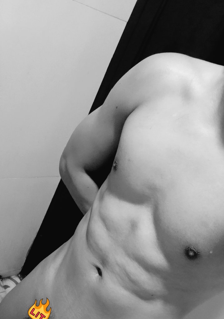 R E X🦖 tweet media