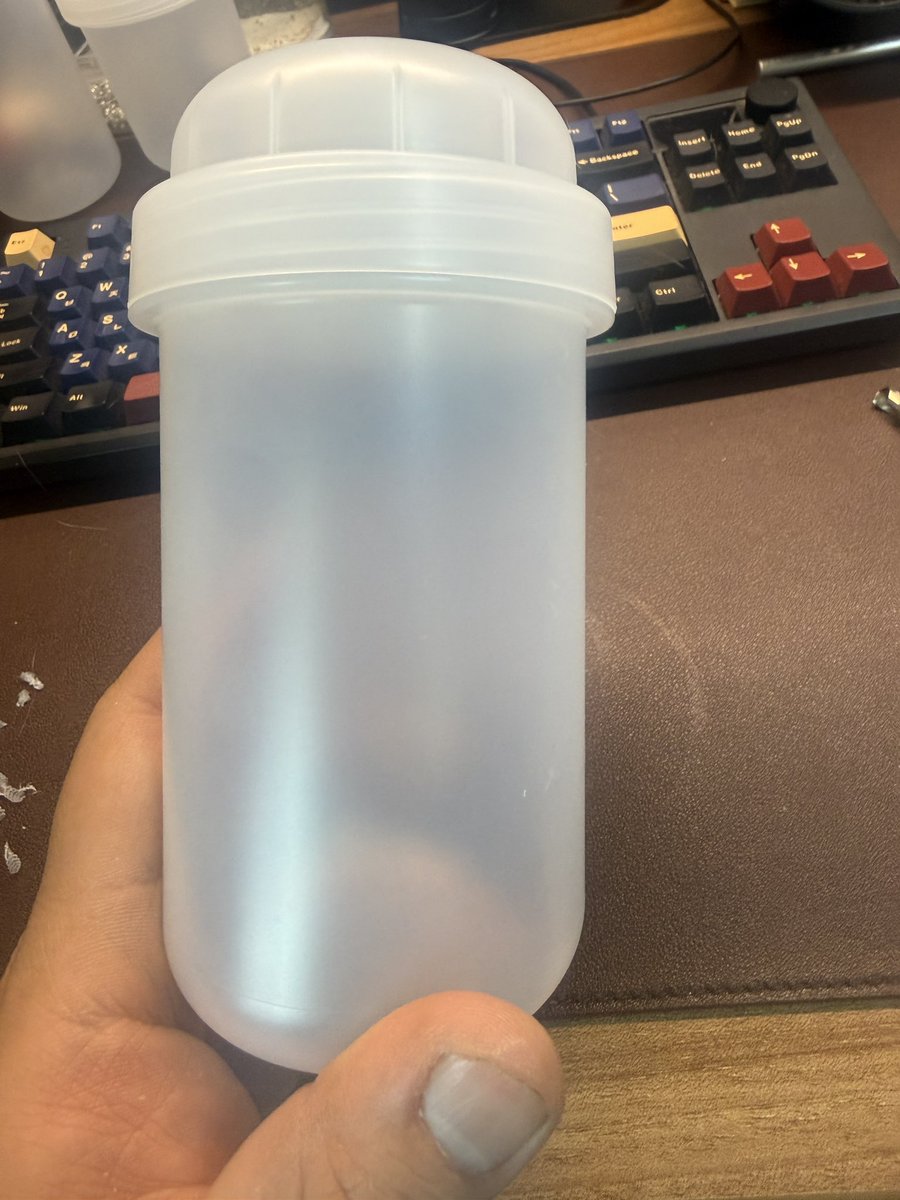 밤나비 tweet media