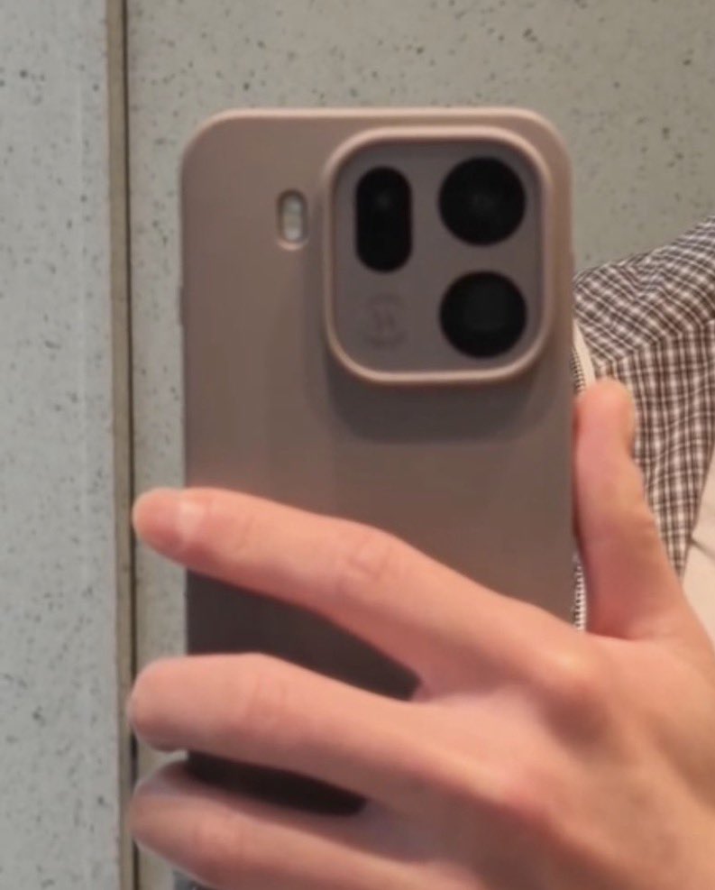 ยิบบิ้น tweet media