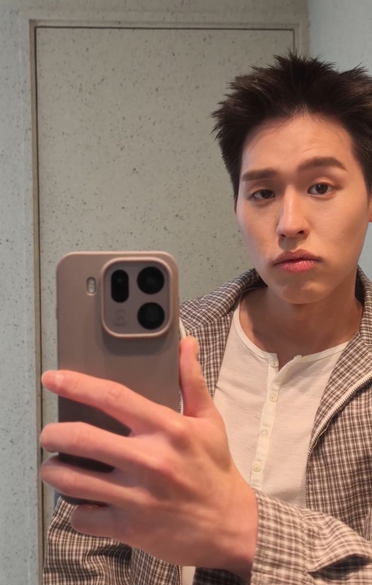 ยิบบิ้น tweet media