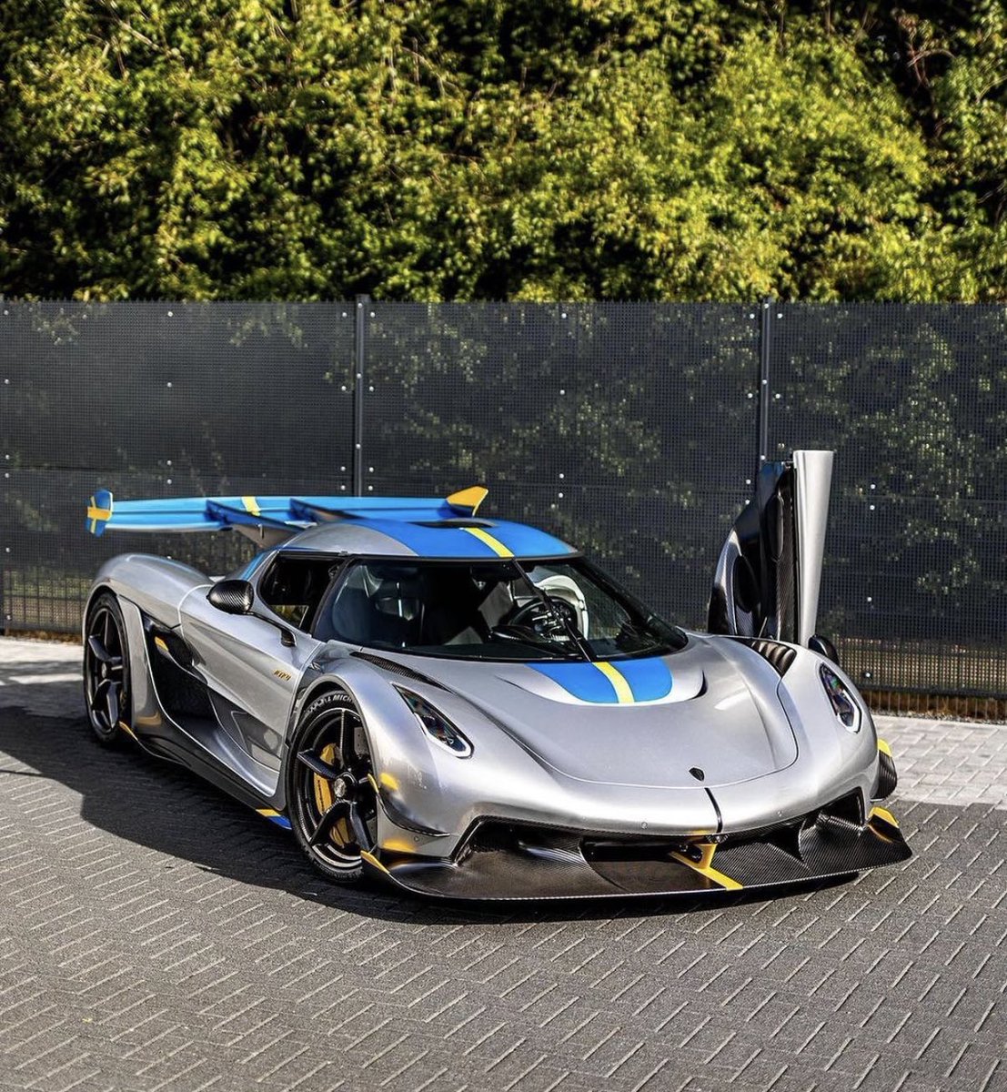 Barney Simon tweet media