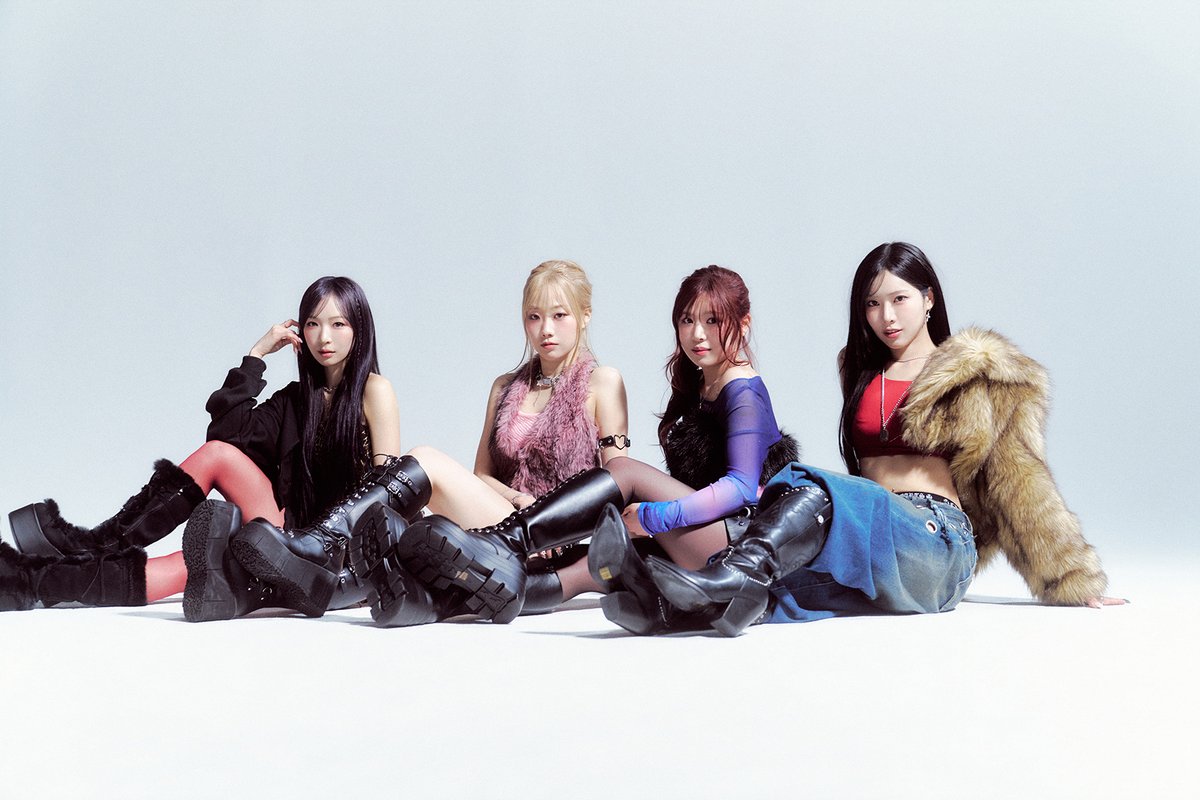 loveone_official tweet media