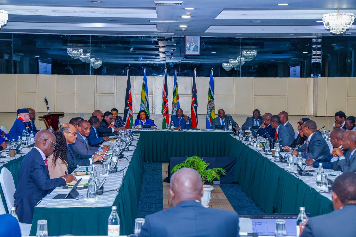 BonfaceBMakokha's tweet photo. Joined colleague Principal Secretaries for our monthly coordination meeting, chaired by the Head of Public Service, Mr. @koske_felix.

The session focused on strengthening the planning, implementation and monitoring of government programmes and projects across the country, with an emphasis on enhancing coordination, tracking progress and ensuring effective delivery in line with our national development priorities.