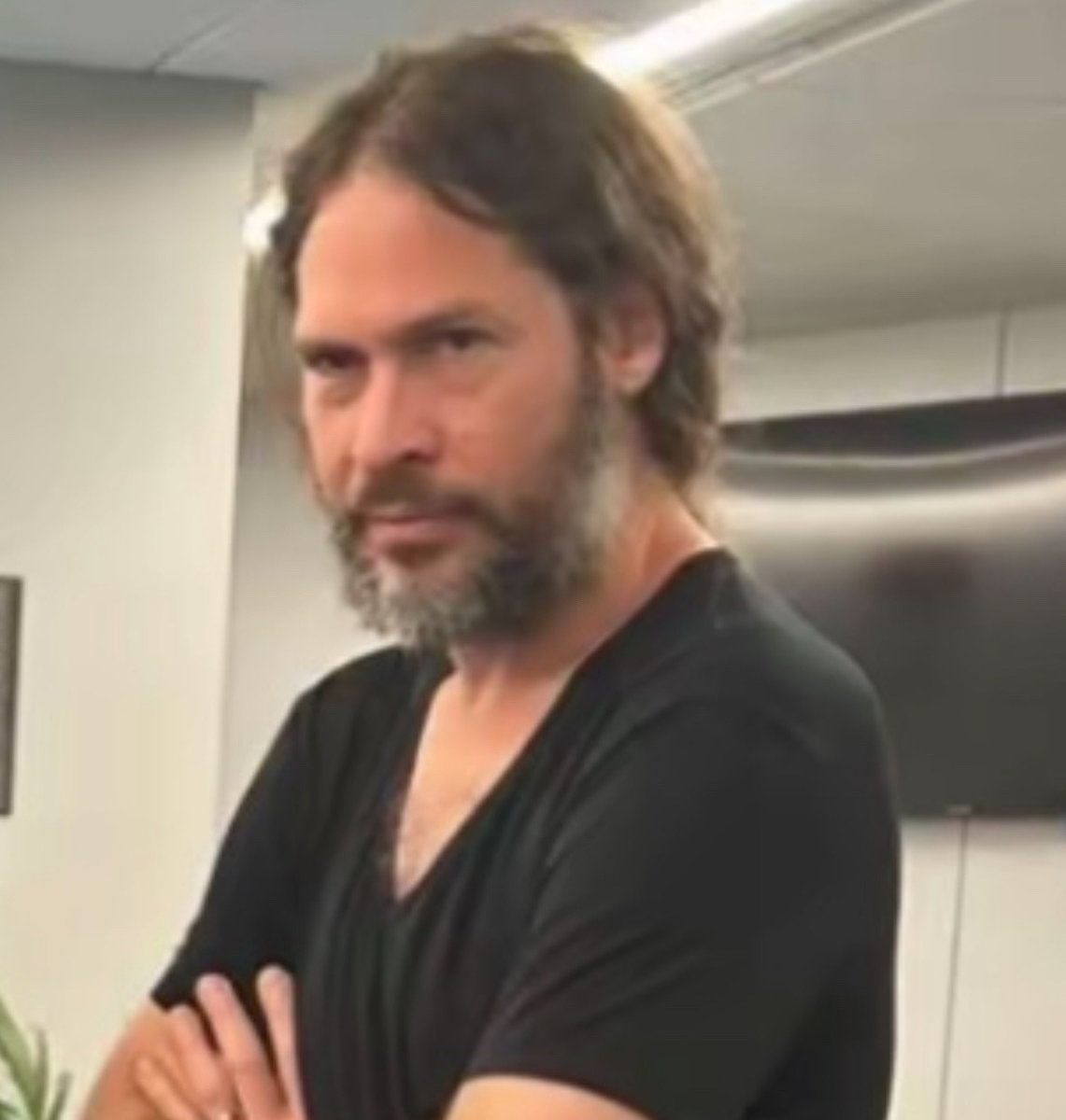 ray toro hourly tweet media