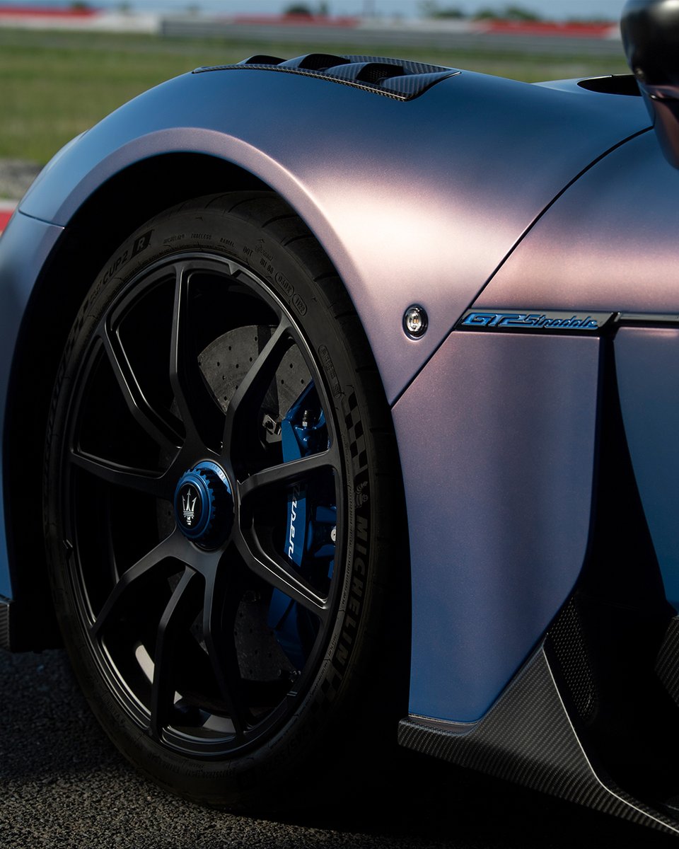 maserati_japan's tweet image. GT2 Stradale
後ろ姿に宿した、猛獣の本能

詳しくはこちら
maserati.com/jp/ja/models/g…

#Maserati #マセラティ #GT2Stradale #GT2ストラダーレ