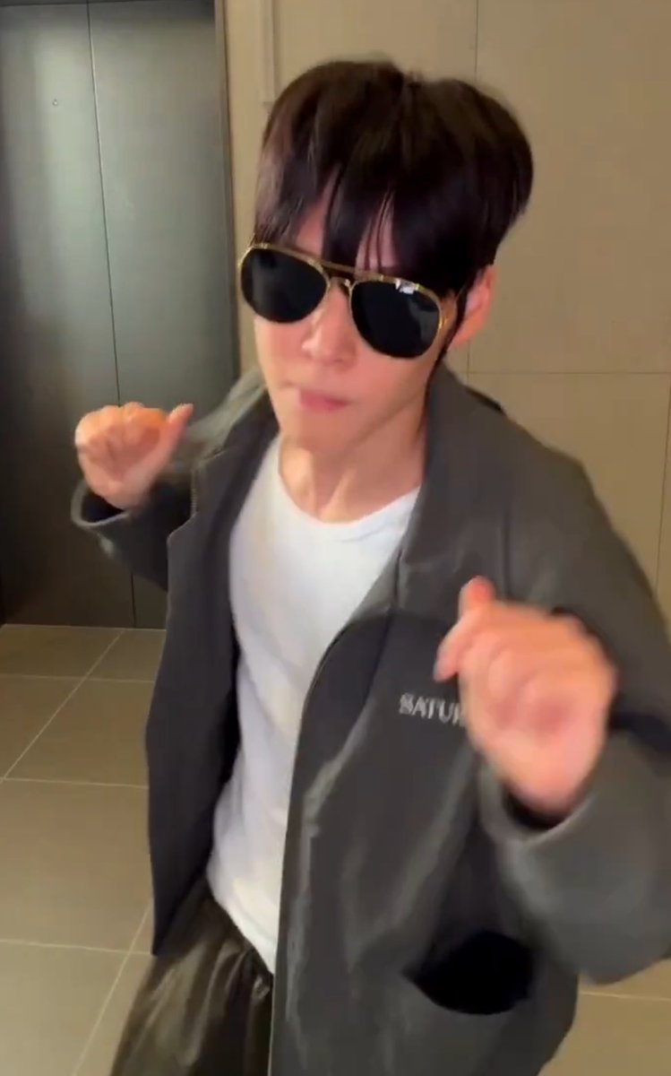 เจนนิเฟ่อ tweet media