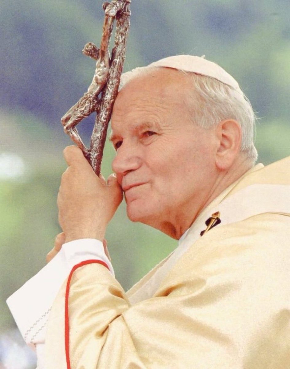 Hoy hace años que San Juan Pablo II se durmió en el Padre
