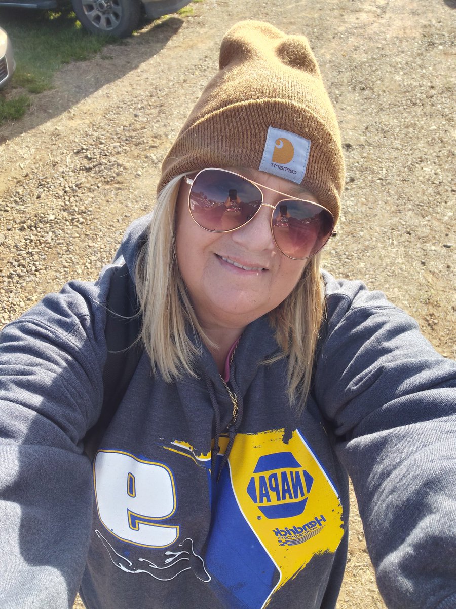 tlburks's tweet photo. Martinsville Speedway! https://t.co/ZVKKrliTJU