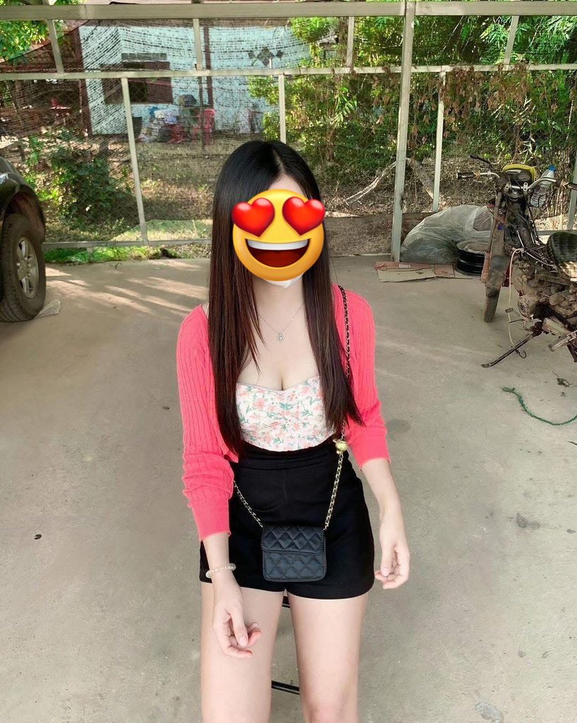 รับงาน tweet media