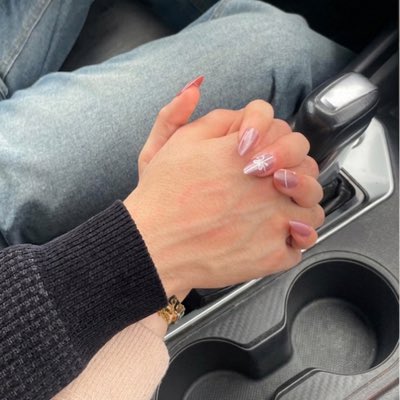 im4n20's tweet photo. #NewProfilePic 💆🏻‍♀️🤍😍 https://t.co/oyDjKEZw1v