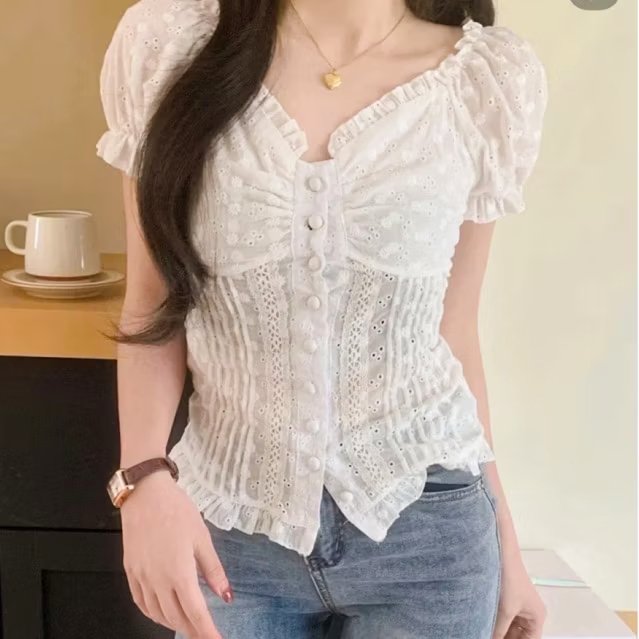 mairicanolatte's tweet photo. She’s cute, she’s classy, she’s wearing lace top 🫶🌸 https://t.co/R8gZ8D9IPC