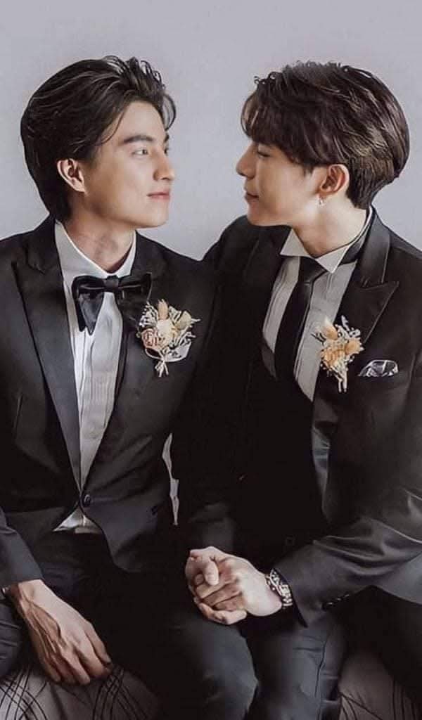 ujeen25's tweet photo. Happy Anniversary TharnType ขอบคุ���ที่มาเป็นคู่กัน...อยู่ด้วยกันไปนานๆนะครับ🌞🌻🎂🤍

#TharnTypeTheSeries 
#HBDTypeThiwat 
#TypeBDandANVTT
#TypeBDandANVTT2026
#Mewsuppasit #Gulfkanawut 
#หวานใจมิวกลัฟ #WaanjaiMewGulf https://t.co/Kj0NaYj0lX