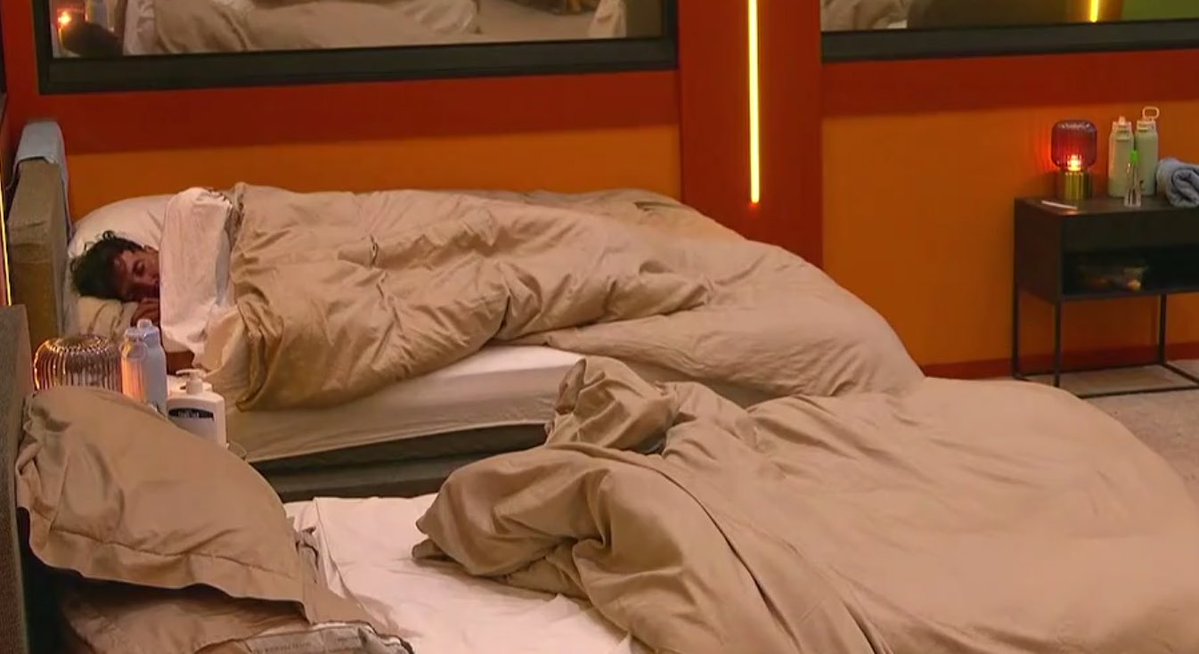 News LA Casa tweet media