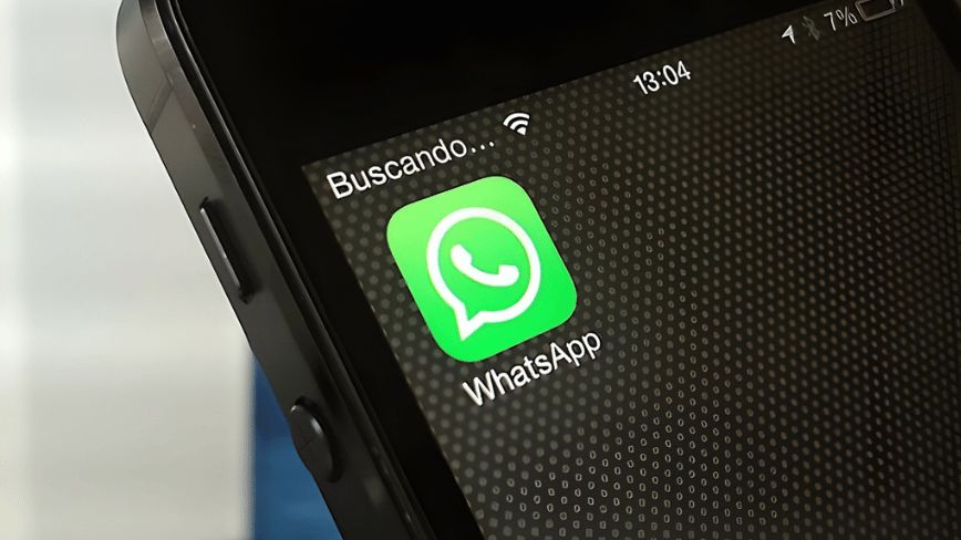 melanews's tweet image. WhatsApp ha rilevato che circa 200 utenti, principalmente in Italia, sono stati indotti a installare una versione contraffatta dell'app, in realtà uno spyware governativo.

#whatsapp #sicurezzadigitale
kiro.it/mF26A