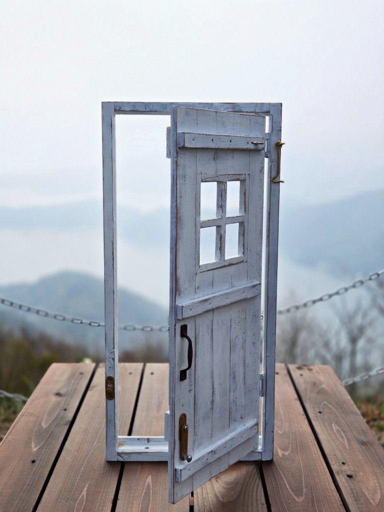 まおすけ tweet media