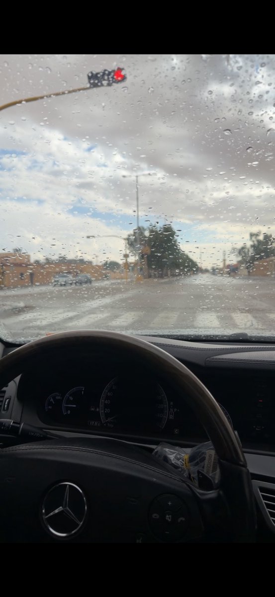 وطـن tweet media