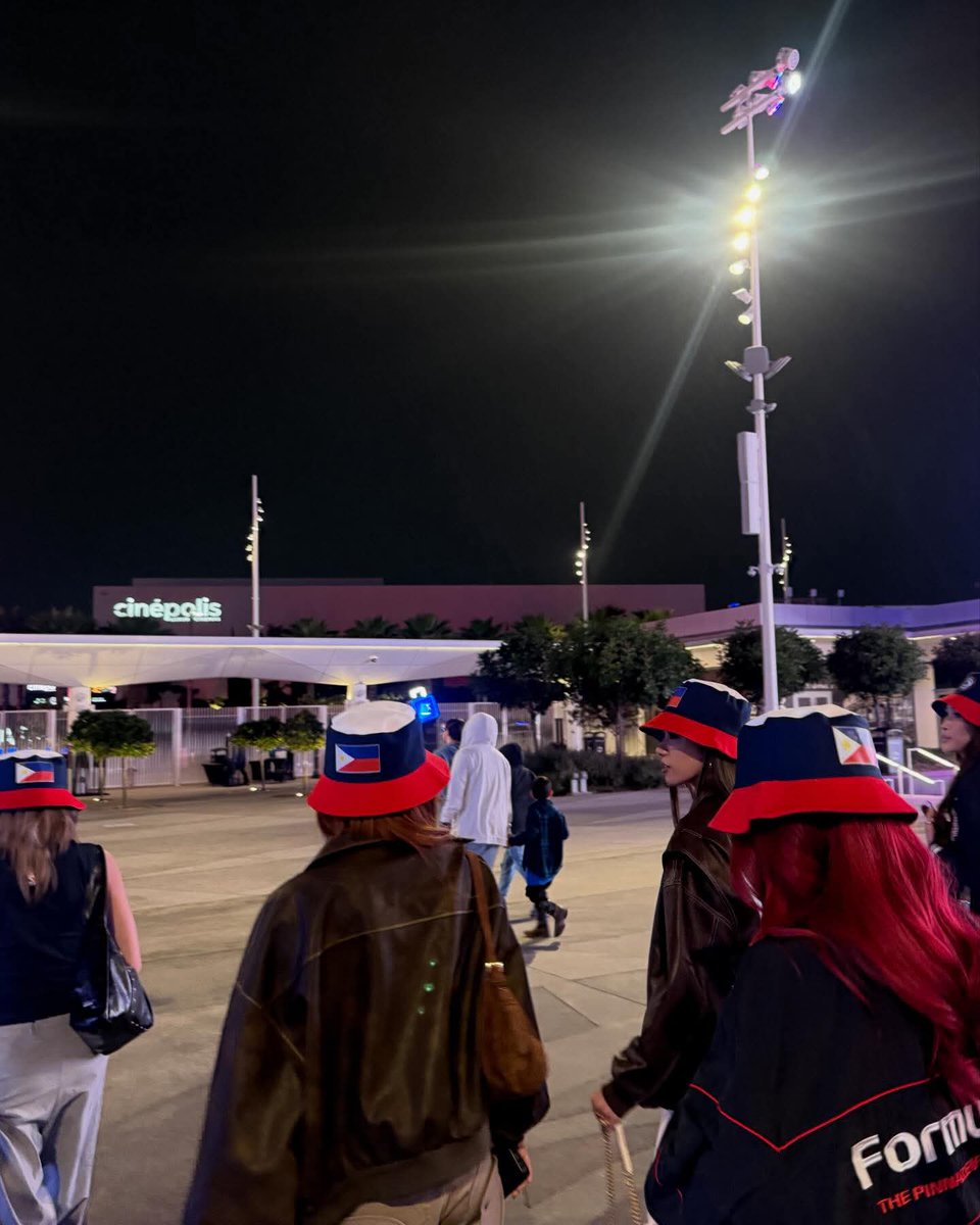 POGANDA DAILY 🌸🎡 tweet media