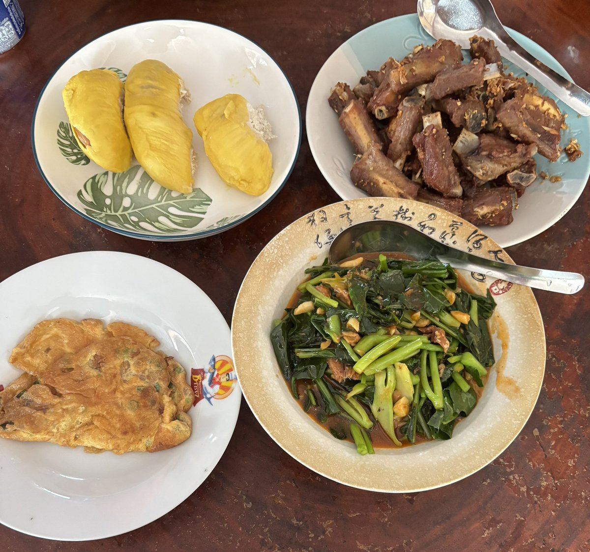 Eyetawan1's tweet photo. ทานเที่ยงกันค่ะ😋 https://t.co/oFMXNBSoaS