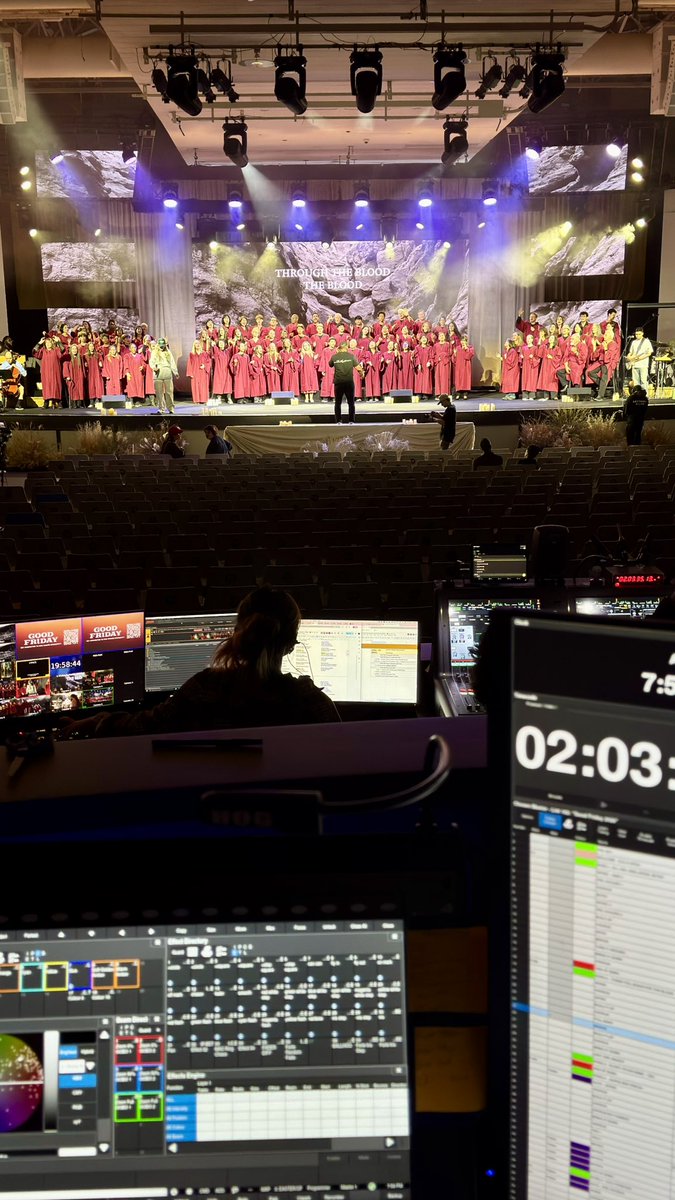 garysutherland's tweet photo. Desk 2 of 2 today…
Good Friday Rehearsal at Saddleback Church … still updating my programming… it’s never done
#LightingDirector #LightingDesgin #LightingProgrammer #Programmer #HOG5 #Hog4 #operator #SGSCreations #SGarySutherland #GarySutherland https://t.co/fXkW2Prgeo