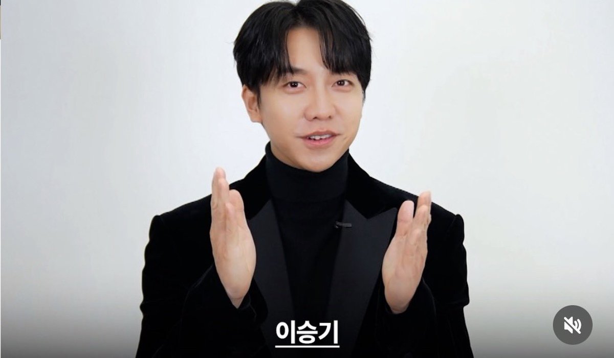 Good news to Airens !!!

OnDemandKorea for Hidden Singer 8 . Just finished watching. It’s gonna be so fun with Seunggi episode for sure. There’s a lot of talking segments in between the singing and there’s 5 rounds !!! 

Next episode is another female singer 

#Leeseunggi