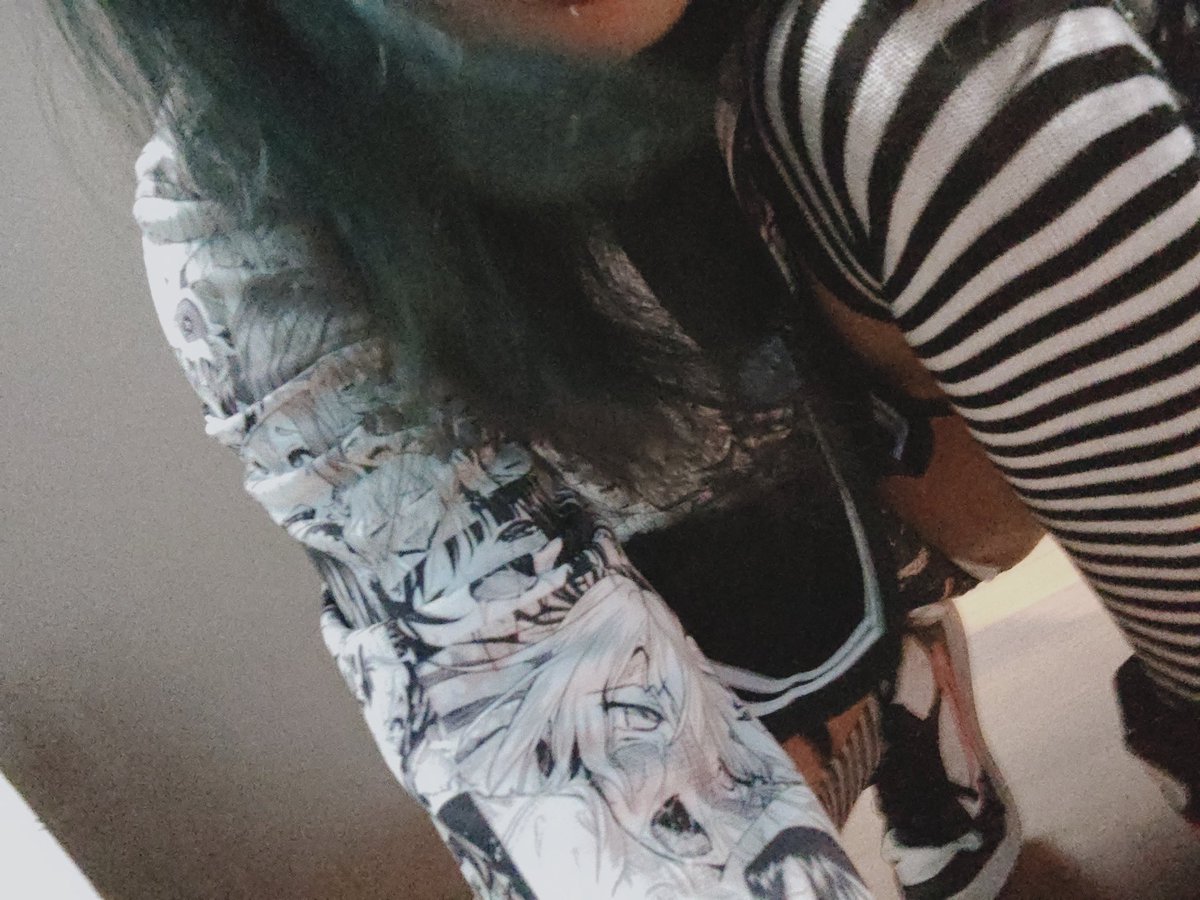 🖤 ABRIL🤍 tweet media