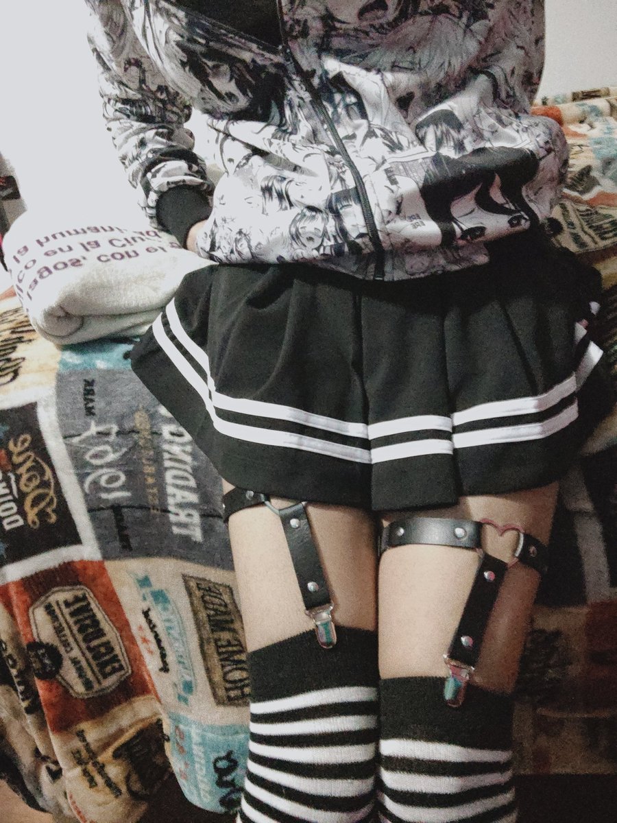 🖤 ABRIL🤍 tweet media