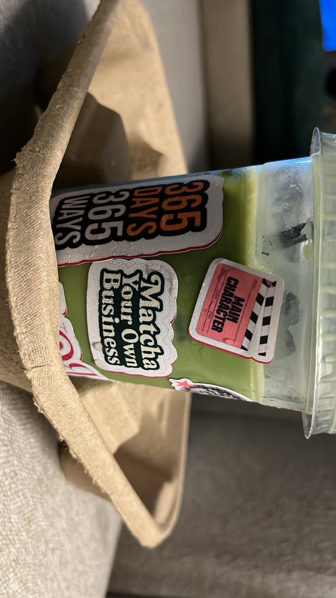 جـوجـو tweet media