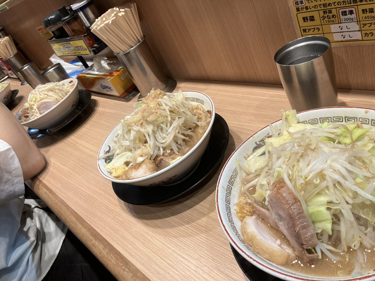 Cue.マカロン tweet media