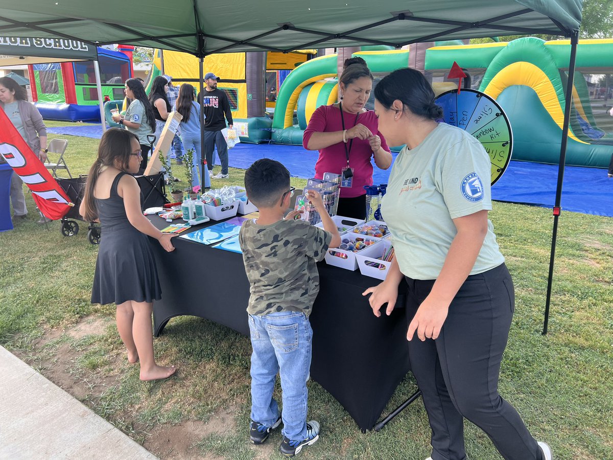 DavidShimer1's tweet photo. Another great Mental Health Event hosted by our Student Services Dept!  So many members of our school and community came together to show how we all support mental health for our families.  Proud that @BurtonSchools supports the whole child. https://t.co/OSuY9FZcDb