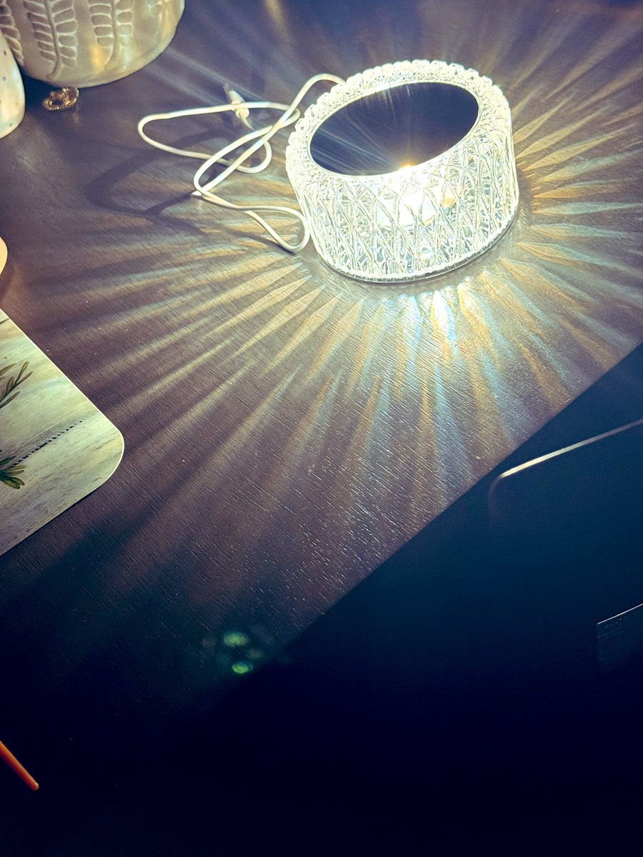 Demetrica Bella BA/MA Spanish ,ESOL& Esthetician tweet media