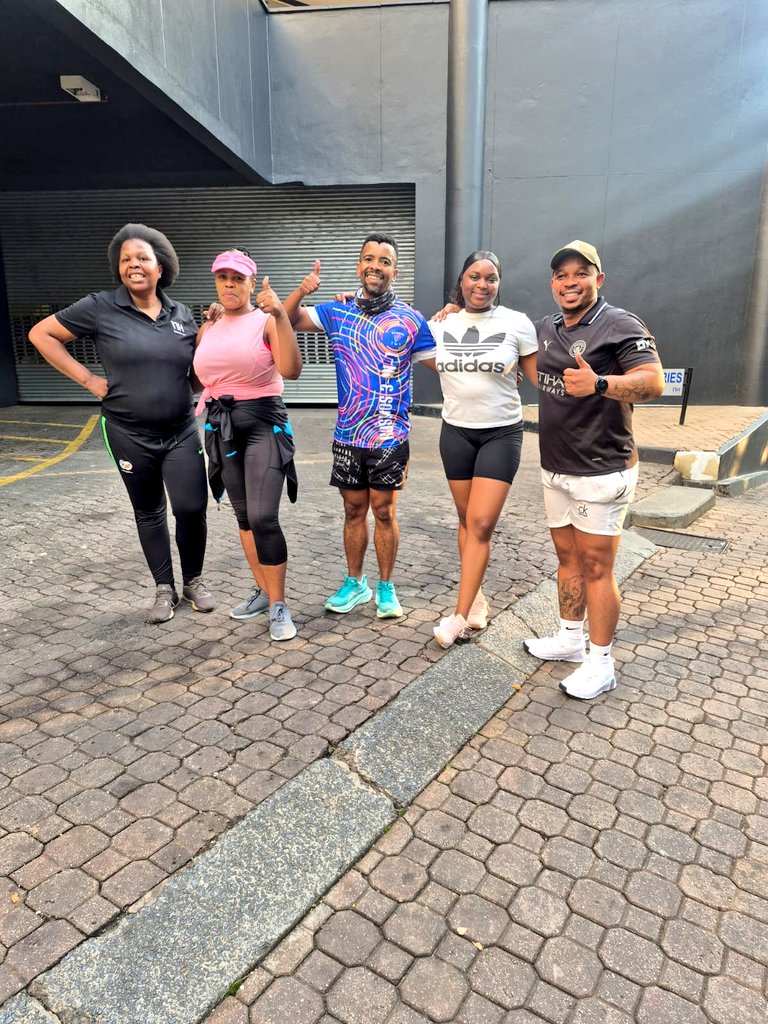 chefdonaldson1's tweet image. Before and After 🏃‍♂️ 

#walkday 
#sandtonwalk 
#nhjohannesburg