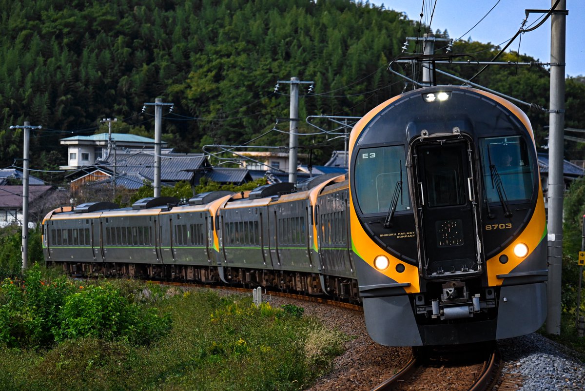 しずなこ tweet media