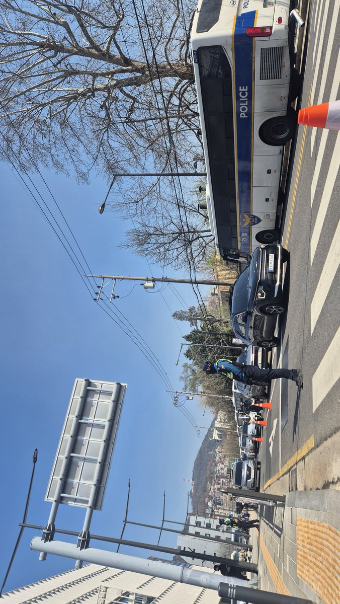 인천대학교의 민주주의와 인권을 위해 tweet media