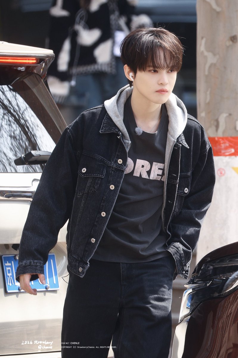 𝐒𝐭𝐫𝐚𝐰𝐛𝐞𝐫𝐫𝐲𝐂𝐡𝐞𝐞𝐬𝐞. tweet media