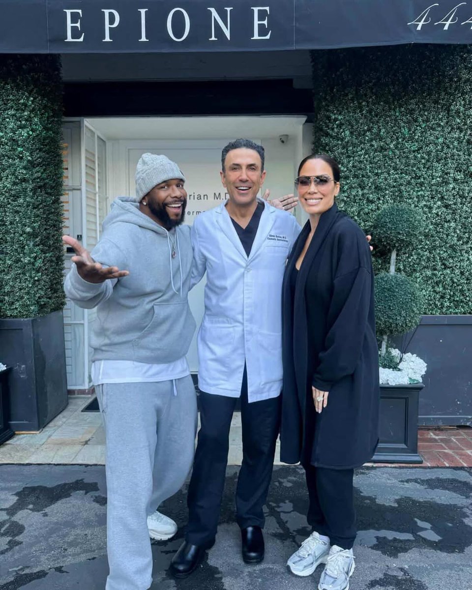 simonourianmd's tweet image. wanyamorris: "We only hang with the best!
So we had to make a stop to see our friend. Thanks doc! 🙏🏾 "

The pleasure is mine 🙏🏻

#drsimonourian #epionebeverlyhills #consultation