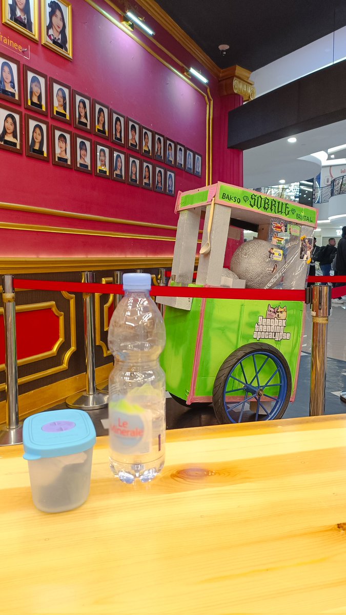 Rip 🥂 tweet media