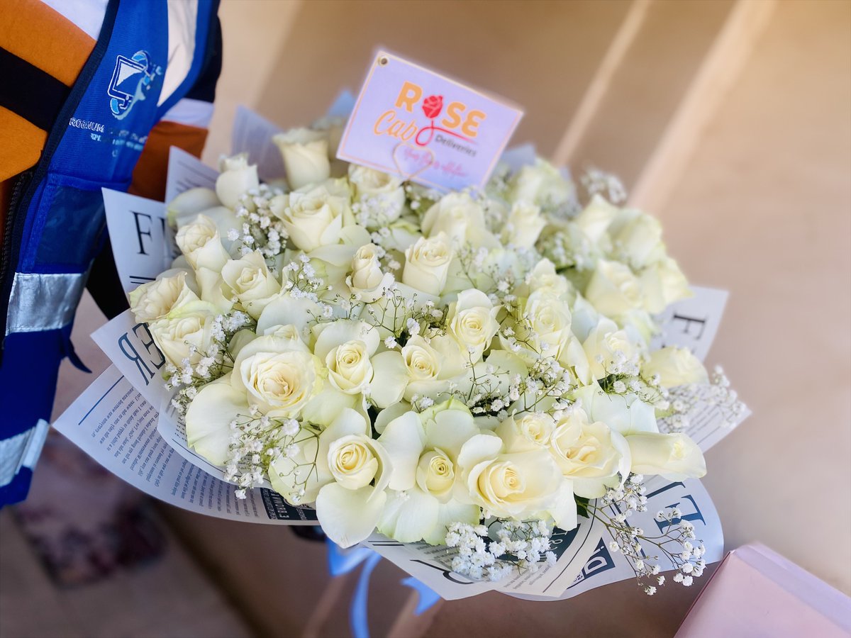 Rosecab_flowers's tweet photo. What do you mean you’ve never received flowers?✨✨✨ https://t.co/sK62o3CPTW