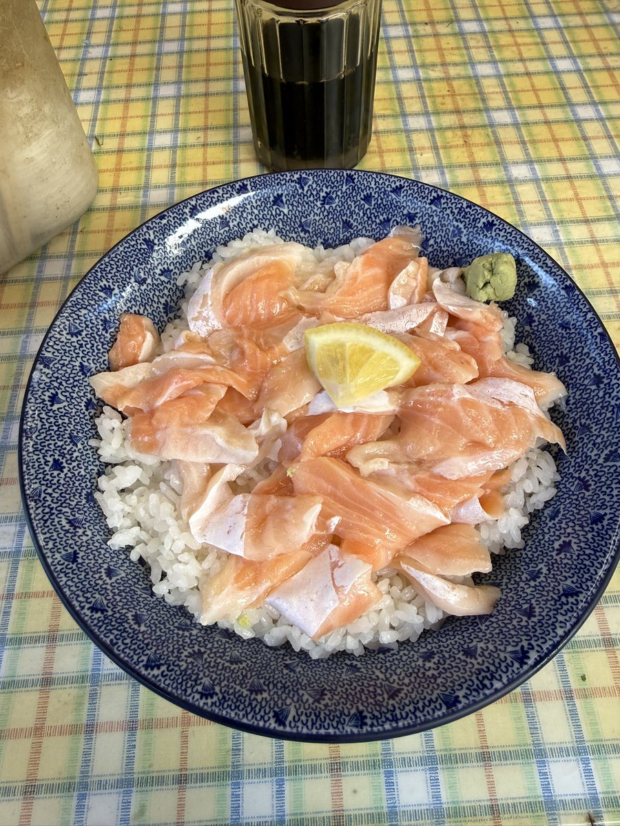 せいご tweet media