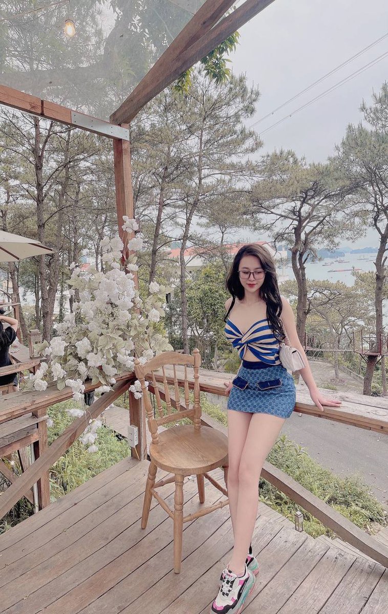 Linh Dâm tweet media