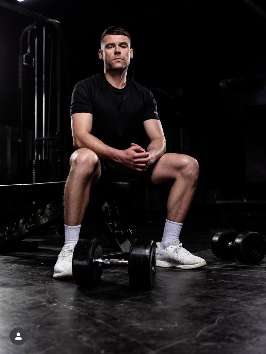Gabrielle_0050's tweet image. Mr. Miller looks gorgeous no matter his size, haircut, age, etc., and don't hate me, but I loved him when he was chubby, and with his curls he looked so adorable. it looks beautiful
#Robron