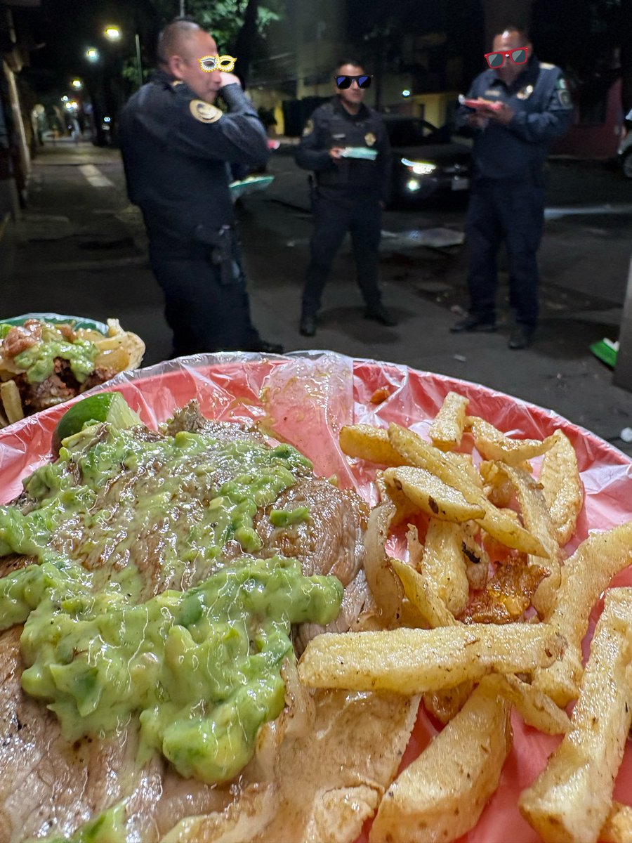 La nugget🐥 tweet media