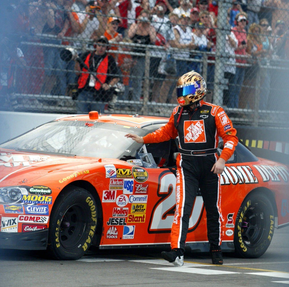 20 years ago today, Tony Stewart won the 2006 DirecTV 500 @ Martinsville.