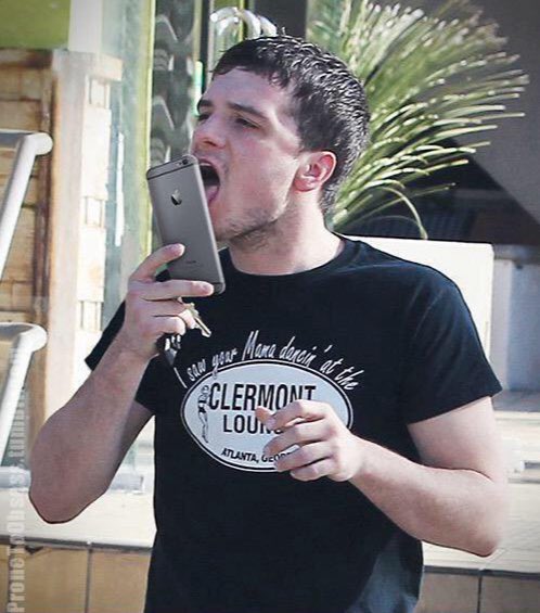 ✧✮Blue 击 ✮✧ tweet media