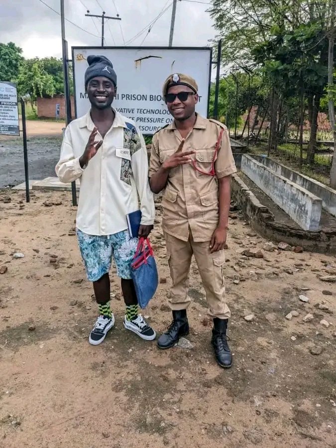 Canal〽️w👑🇲🇼🇿🇦🇿🇲 tweet media